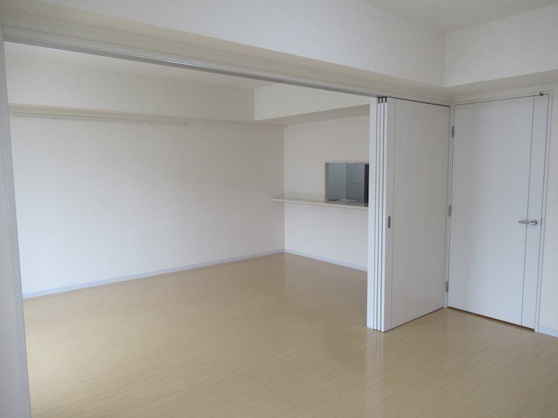 居室・リビング　☆明るいお部屋☆