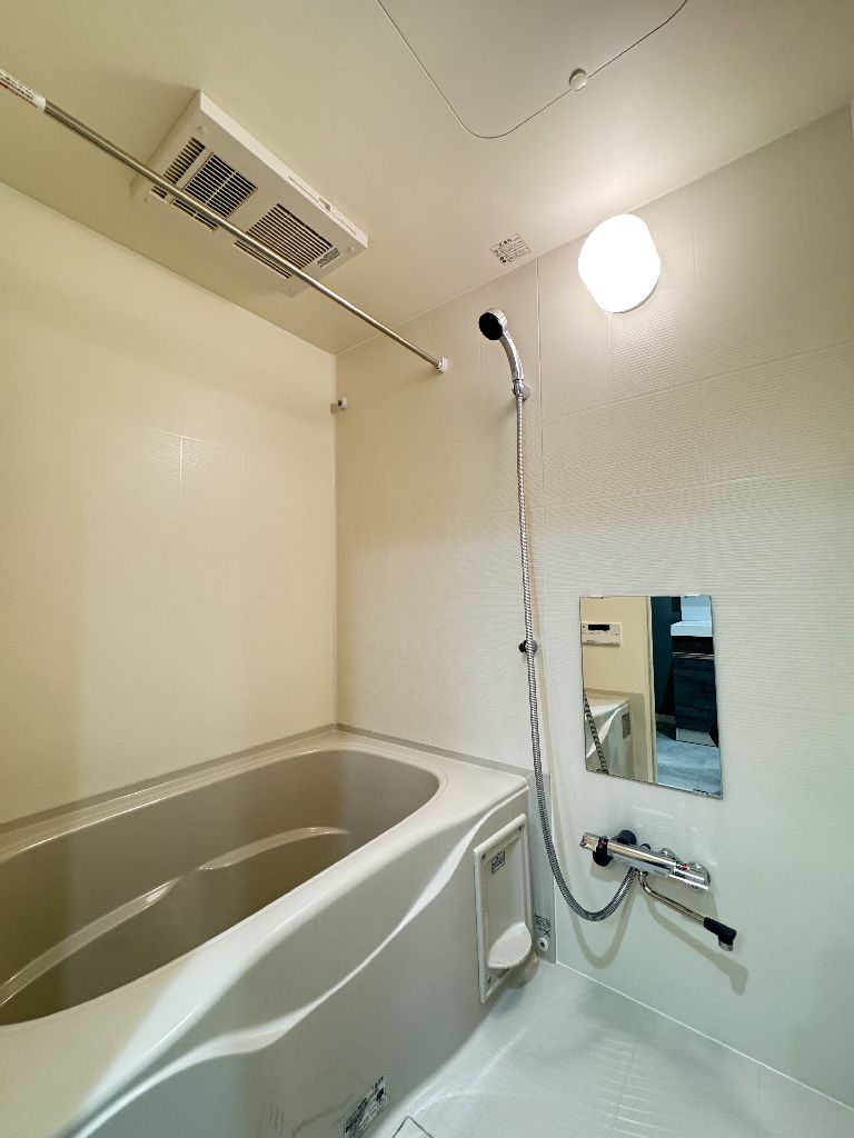 バス・シャワールーム　ゆったり過ごせるお風呂です