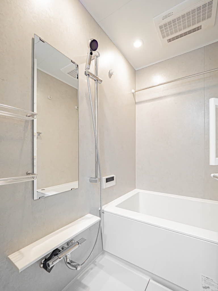 バス・シャワールーム　浴室