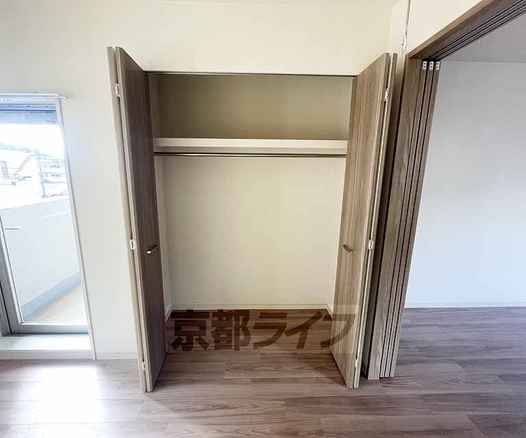 建物外観　・建築中