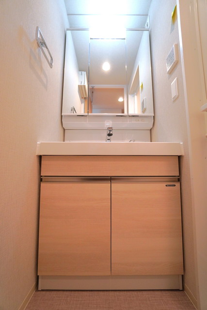 洗面設備　※写真は同タイプ住戸です。
