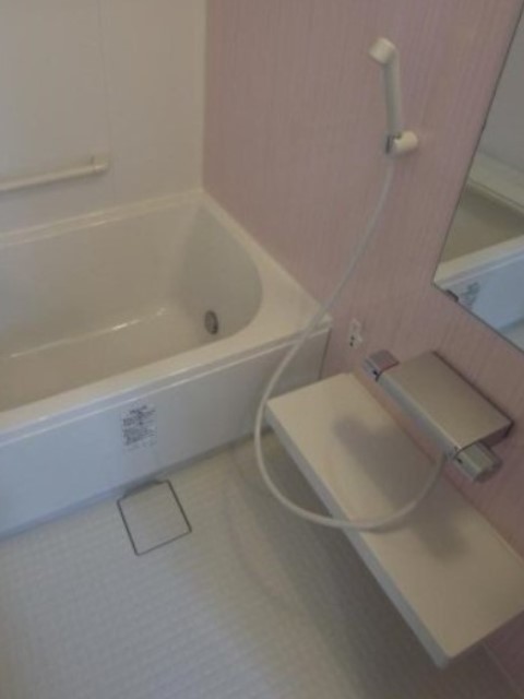 バス・シャワールーム　バスルーム