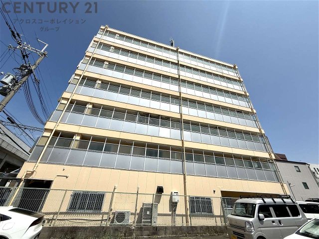 建物外観　居住者専用のごみ置き場があります。