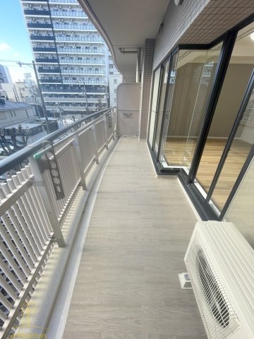 バルコニー　フロンティアタワー難波EAST