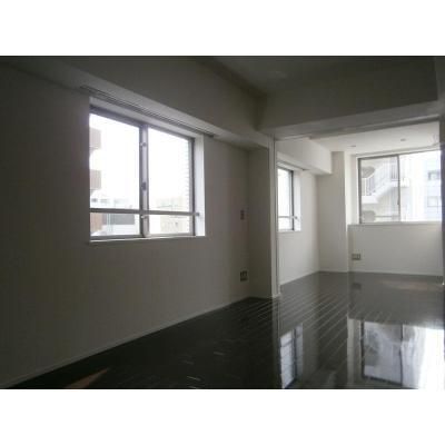 居室・リビング　☆明るい居室☆