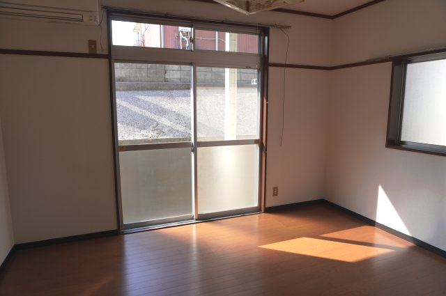 チェリーハイツA棟の居間写真