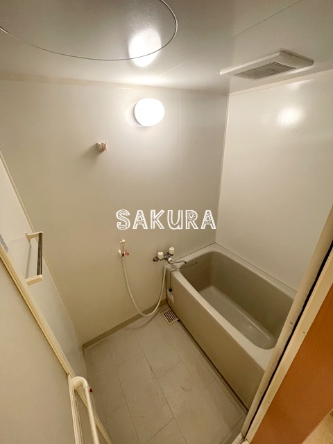 バス・シャワールーム　日々の疲れを癒すお風呂です♪