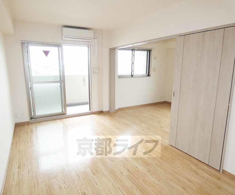 居室・リビング　開放感のあるお部屋です