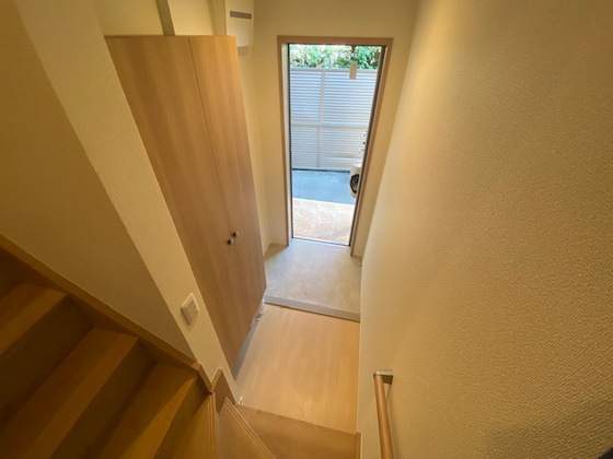 玄関　※別部屋の写真です