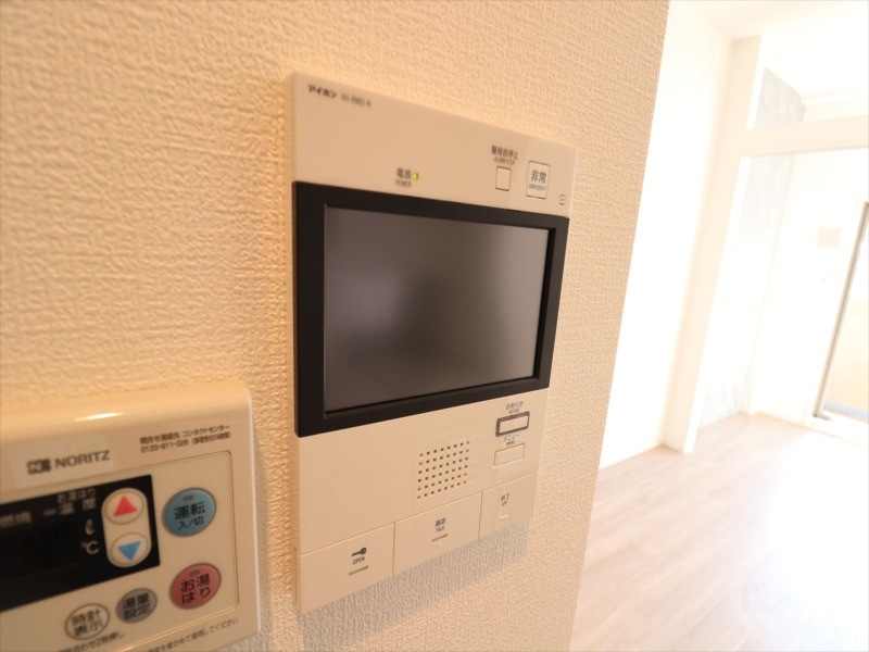 セキュリティ　モニター付きインターフォンで安心です