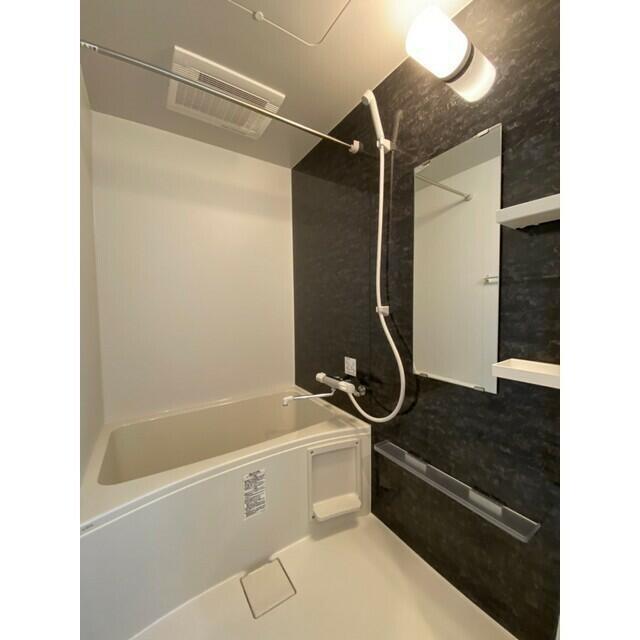 バス・シャワールーム　?