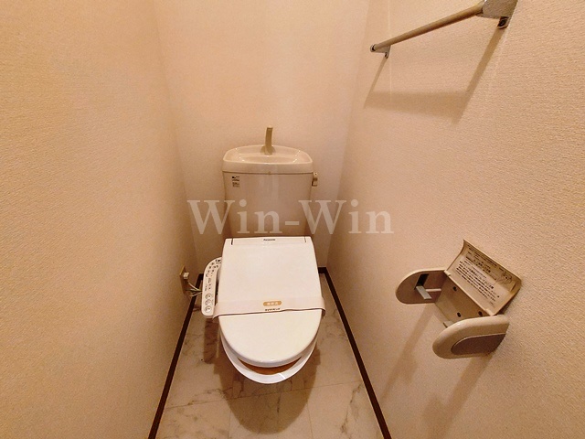 トイレ　イメージ（同建物内別部屋の写真です）