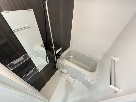 バス・シャワールーム　※別階のお写真になります