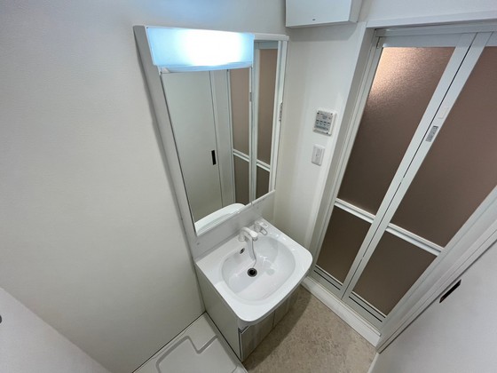 洗面設備　※別階のお写真になります