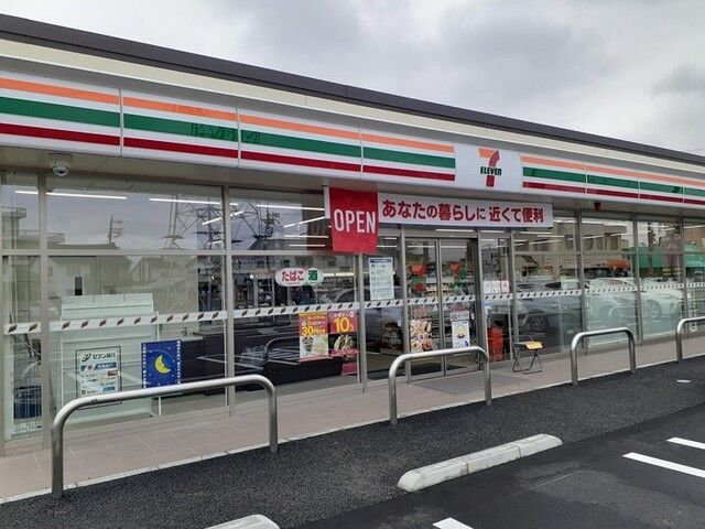 コンビニ　セブンイレブン土浦真鍋店（コンビニ）まで950m