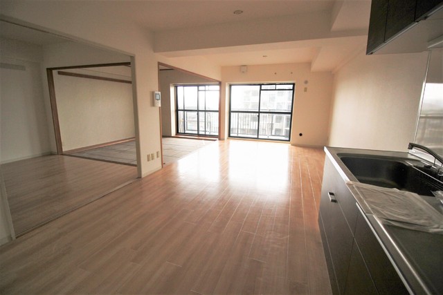 居室・リビング　室内リフォーム中です