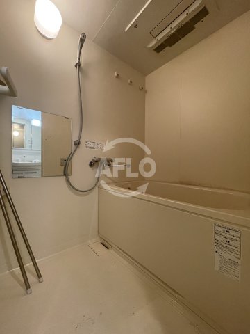 バス・シャワールーム　TOMODOAL北梅田　浴室