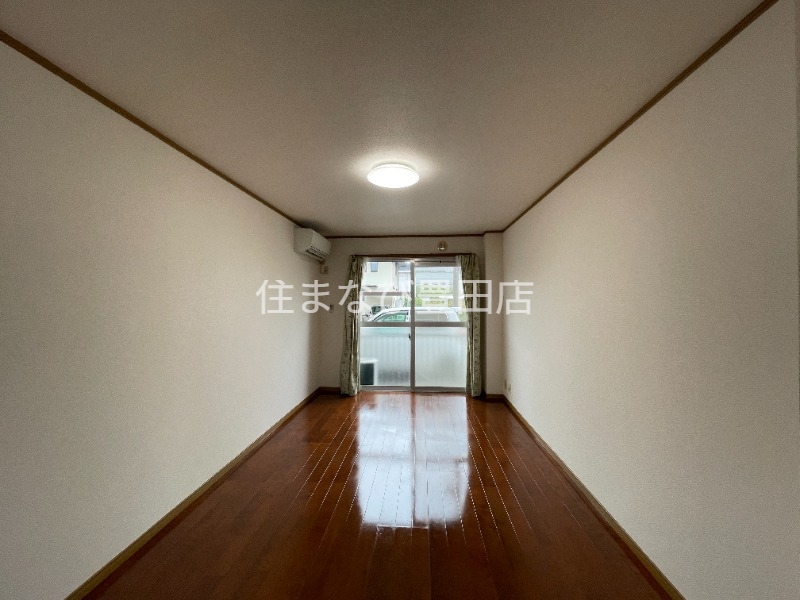 居室・リビング　別室同型写真