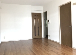 居室・リビング　☆明るい居間☆