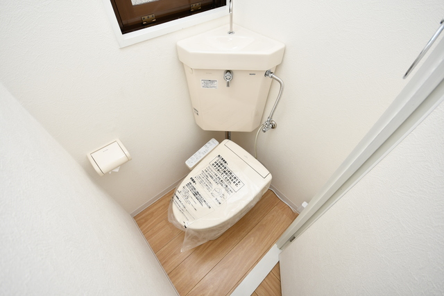 トイレ　トイレ