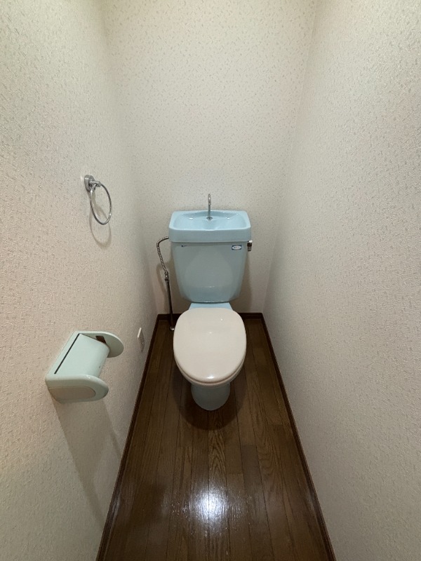 トイレ　別号室