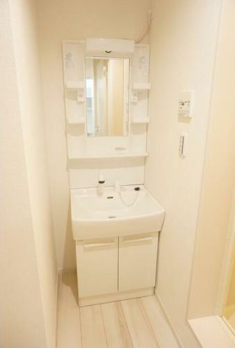 洗面設備　同一仕様写真