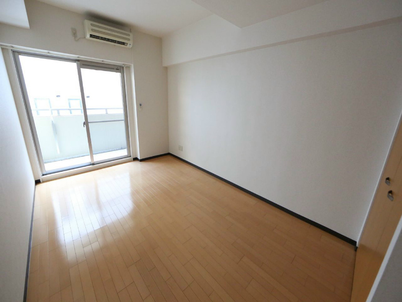 その他部屋・スペース　洋室8.6帖　エアコン完備