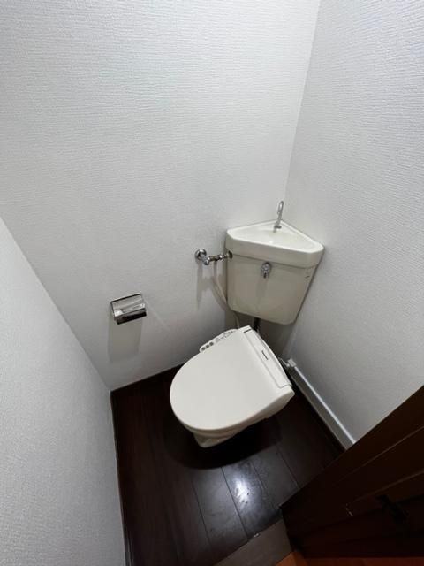 トイレ　落ち着いたトイレです