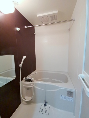 バス・シャワールーム　浴室乾燥機付き