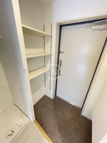 玄関　エグゼ弁天町　玄関