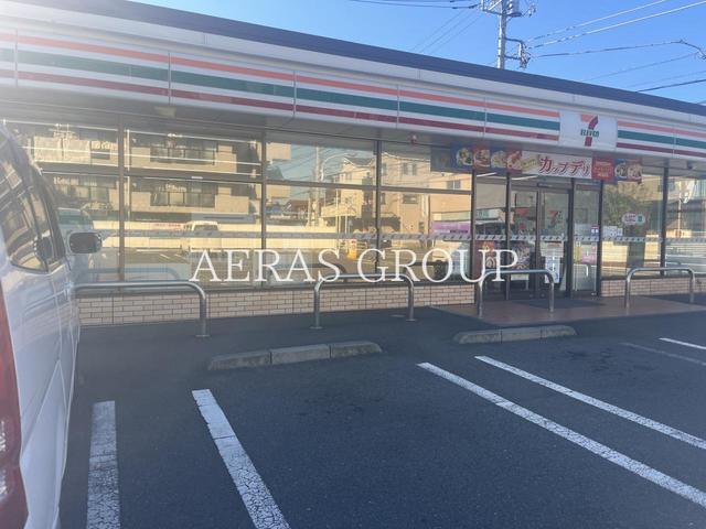 コンビニ　セブン-イレブン 大和上草柳７丁目店（コンビニ）まで128m