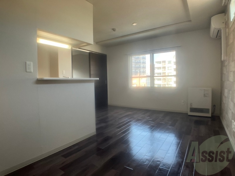 居室・リビング　広くてキレイなお部屋が広がっていて、充実した生活が送れそう。