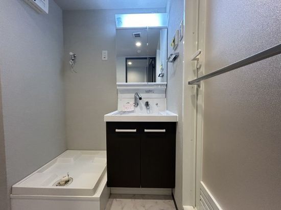 洗面設備　グローリオシェルト駒込　北区中里２丁目