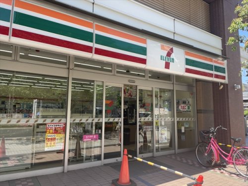 コンビニ　セブンイレブン 川口駅東口店（コンビニ）まで471m