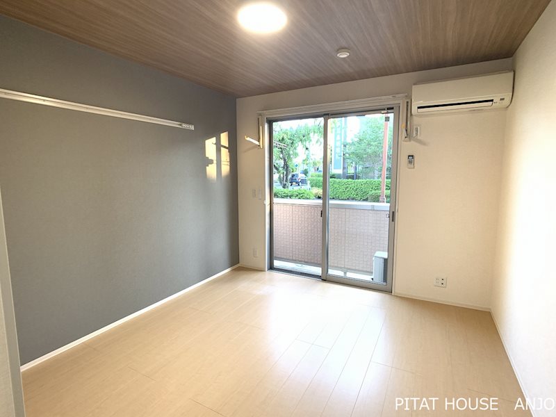 居室・リビング　102参考写真