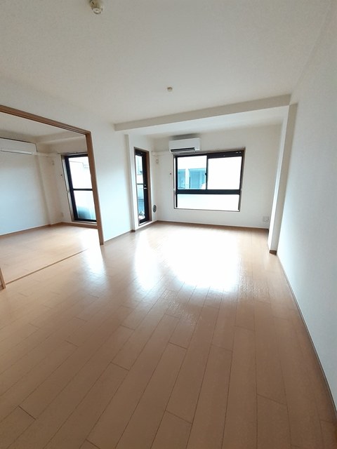 居室・リビング　10帖のLDK