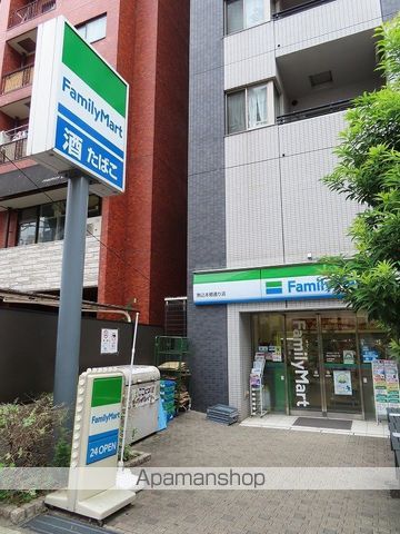 コンビニ　ファミリーマート駒込本郷通り店（コンビニ）まで1653m