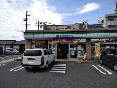 コンビニ　ファミリーマート 名古屋上飯田北町店（コンビニ）まで2593m
