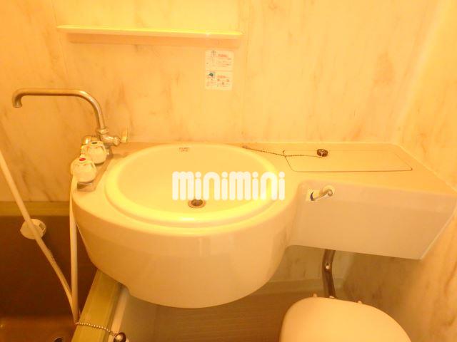 洗面設備　朝は重宝しますね。