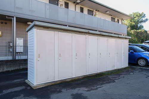 建物外観　ストッカー