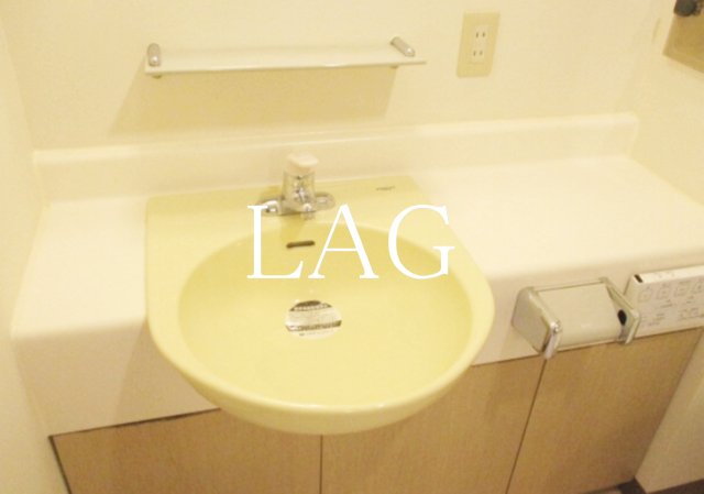 洗面設備　洗面台です。