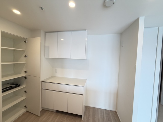 居室・リビング　別部屋参考写真です