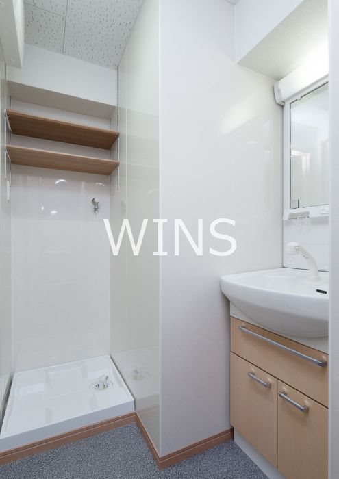 洗面設備　別部屋参考写真です