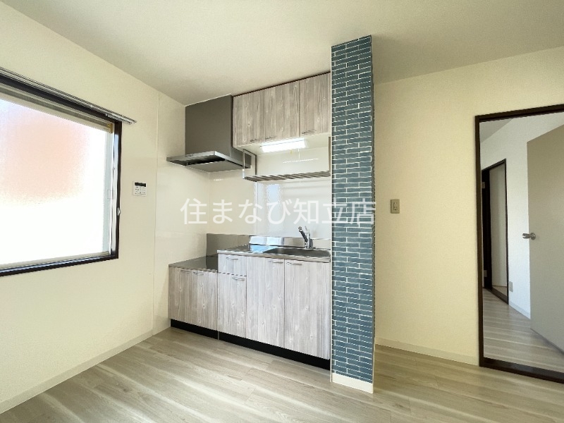 キッチン　同型別部屋写真