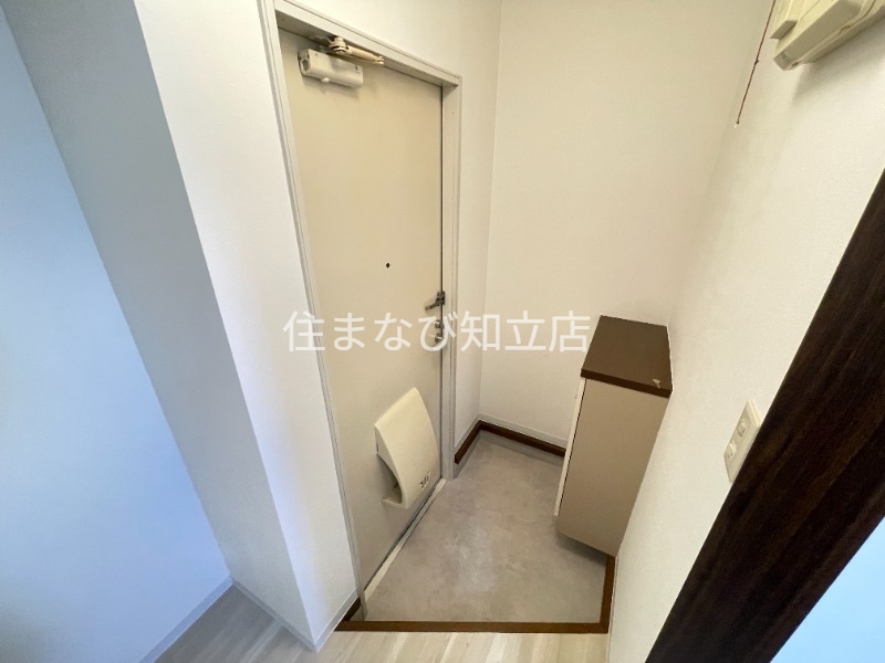 玄関　同型別部屋写真
