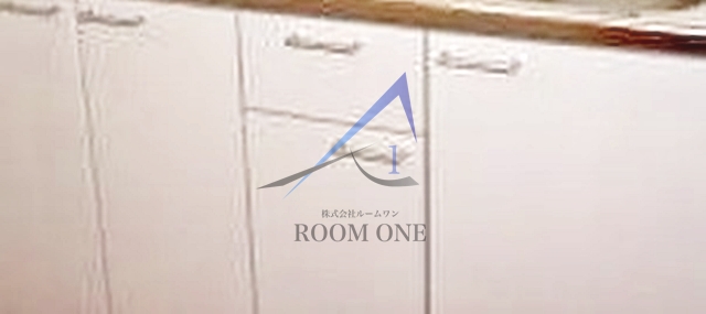 その他設備　キッチン下収納です。