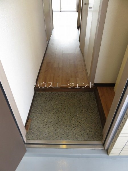 玄関　玄関です。