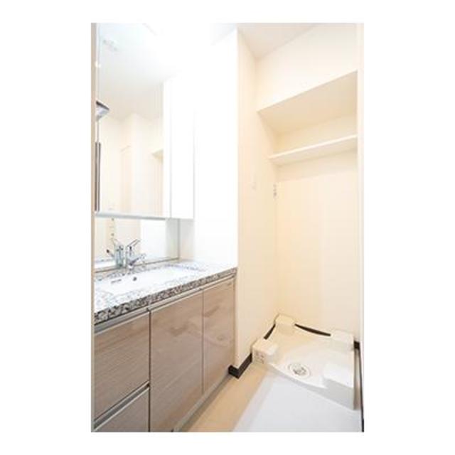 洗面設備　※写真は同タイプ住戸です。