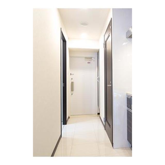 玄関　※写真は同タイプ住戸です。