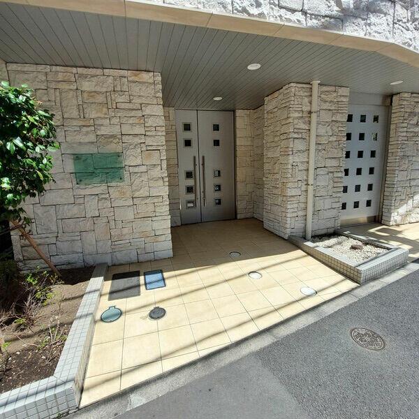 エントランス　?